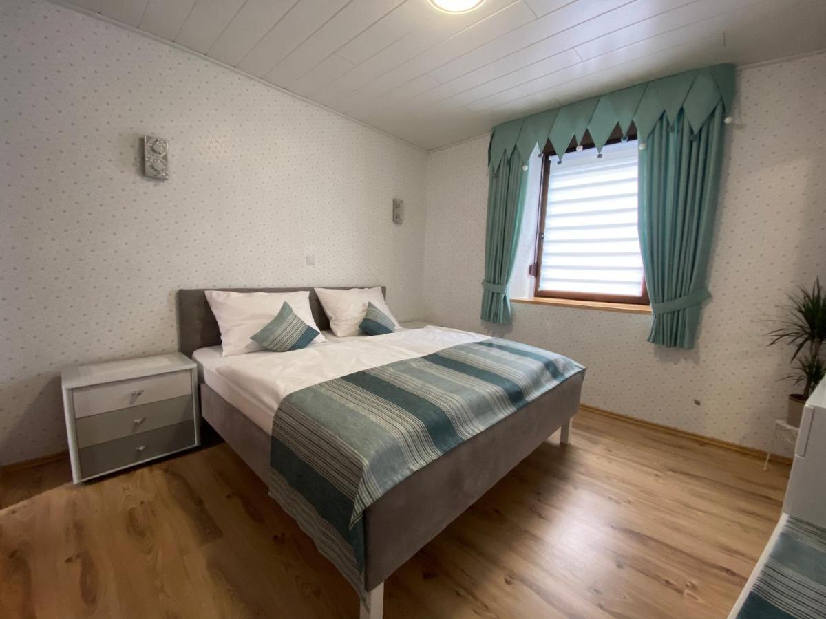 Ferienwohnung Am Kirchberg Hatzenport Extérieur photo